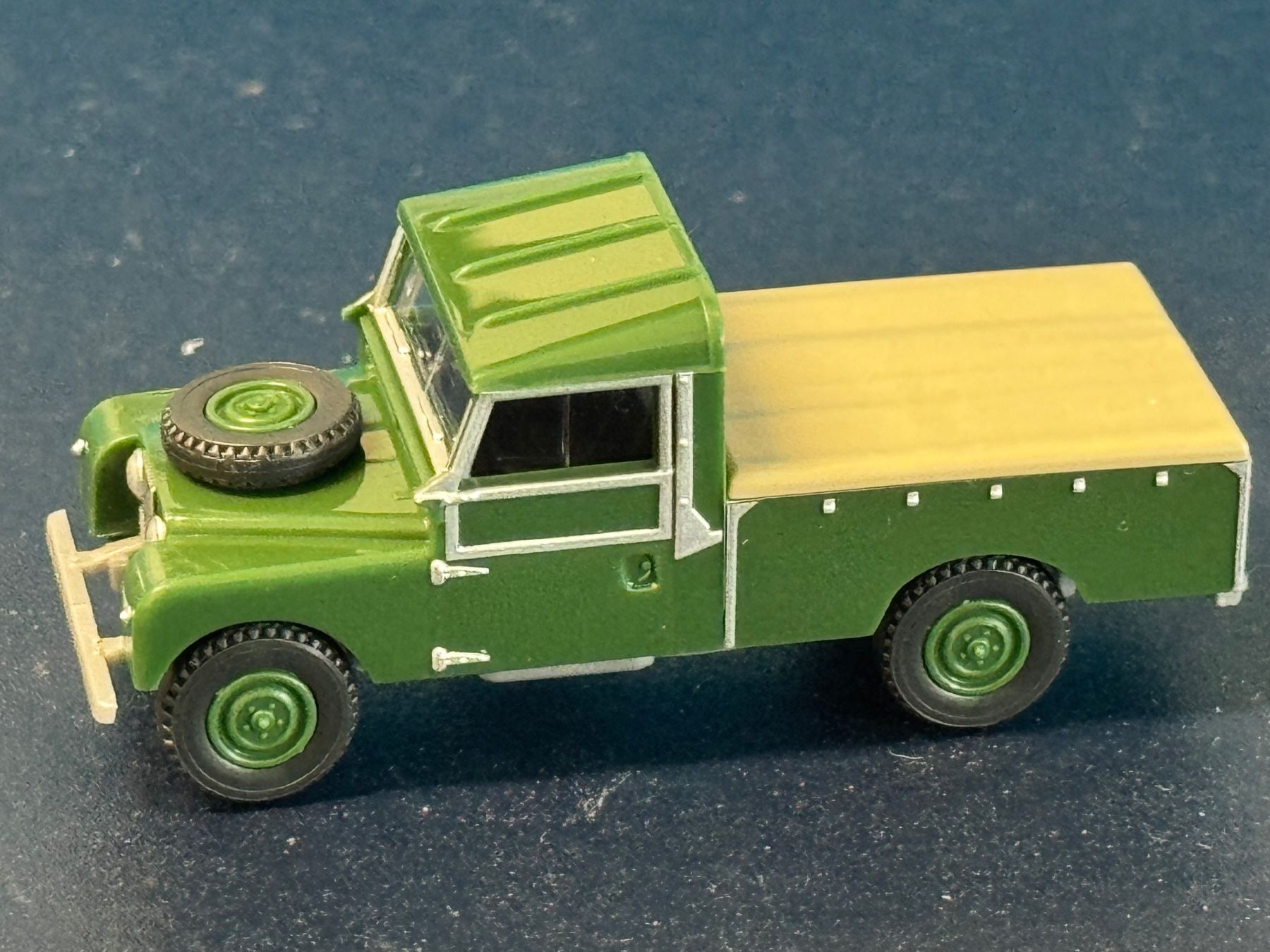 Land Rover Modellini d'auto: Land Rover Pickup Wiking 1:87 – Nuovo e nell'imballaggio originale da Luzern venduto da aa43modelcars-Luzern 2