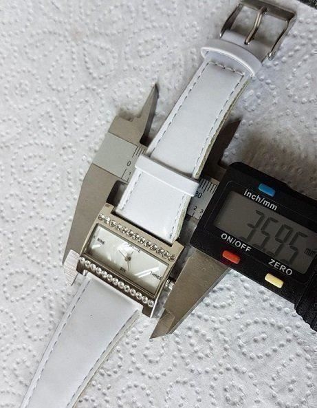 Uhren: Damen Quartz Design Uhr – Gebraucht aus Pratteln von Bmw0107 1