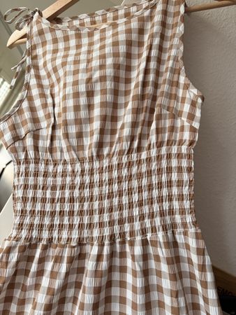 Kleid kariert braun weiss mit gesmokter Taille