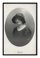 FEMME - 1910 "Portrait" Fenêtre