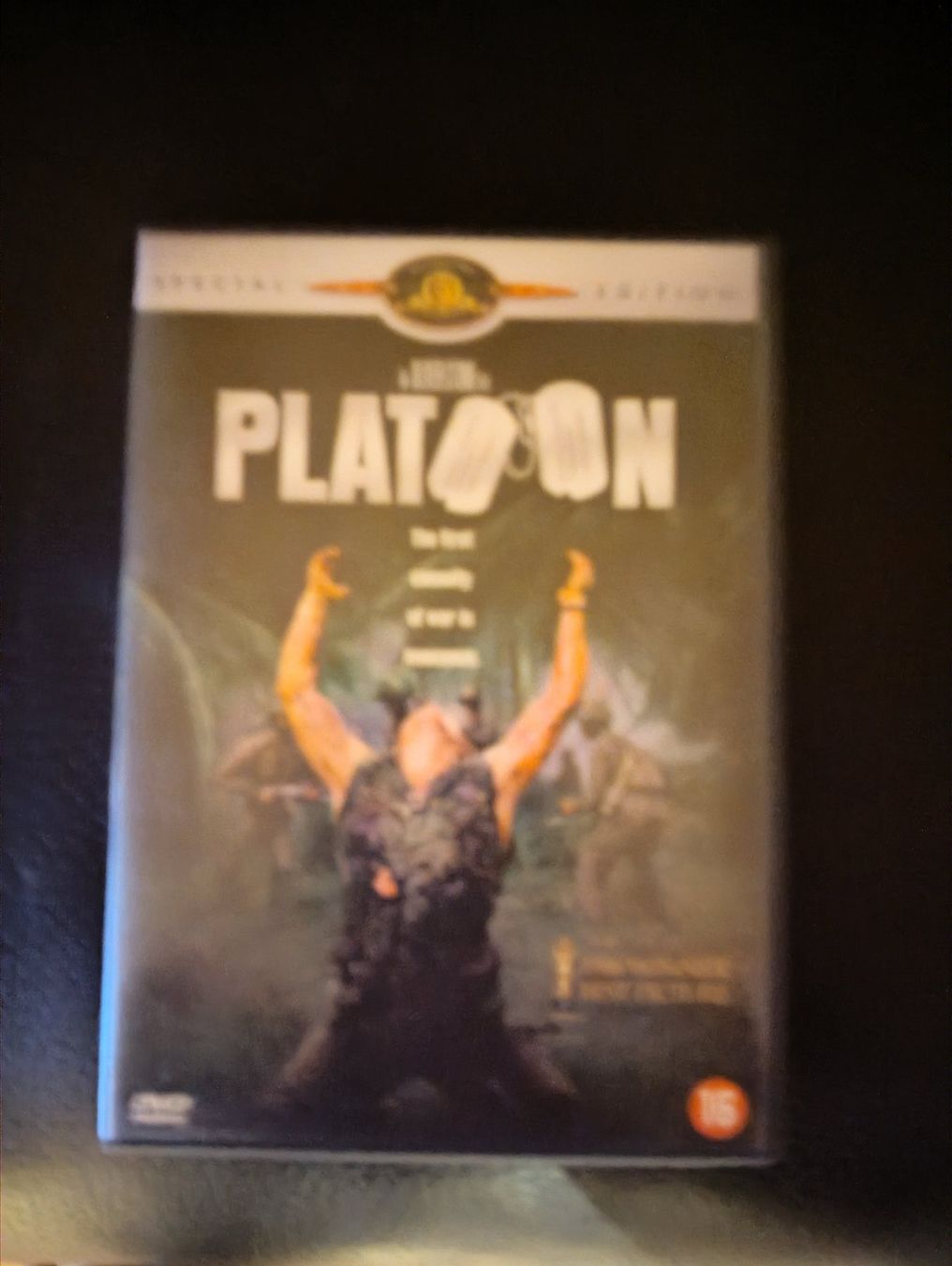 Tutti i DVDs: Platoon (4 Oscars) d'Oliver Stone – Usato da Troinex venduto da grigri2020