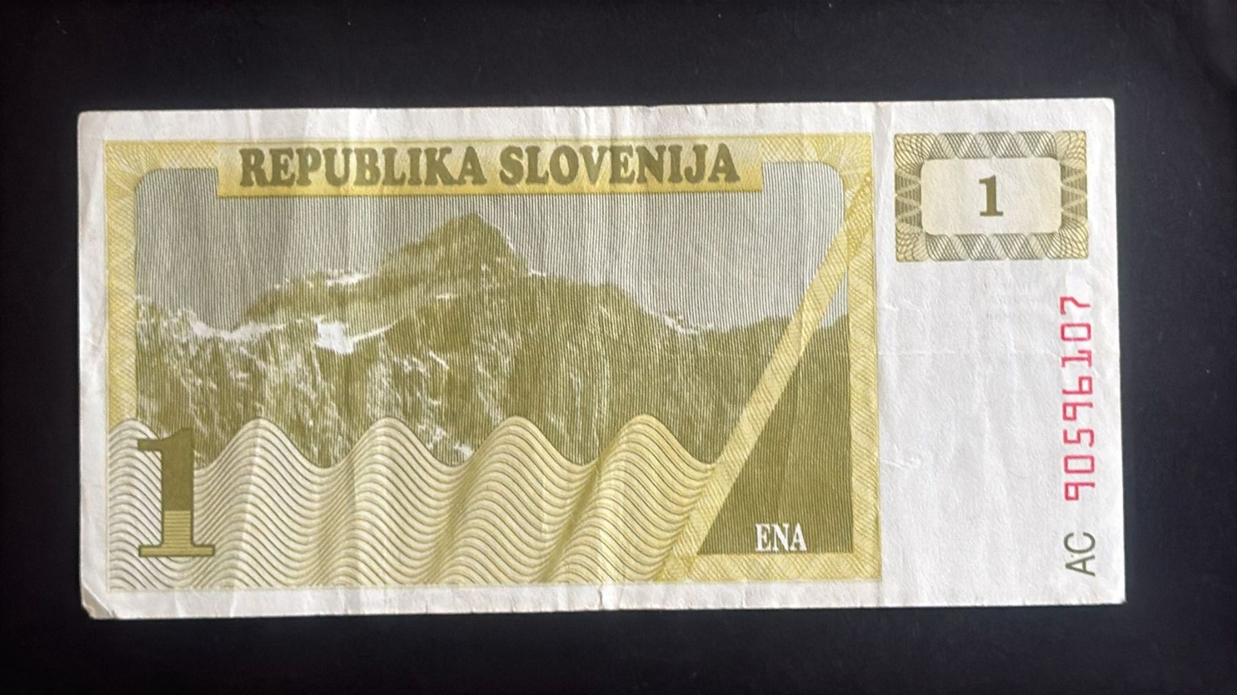 Banconote: Slovenien 1 Tolar Banknote – Usato da wattwil venduto da Nafri07