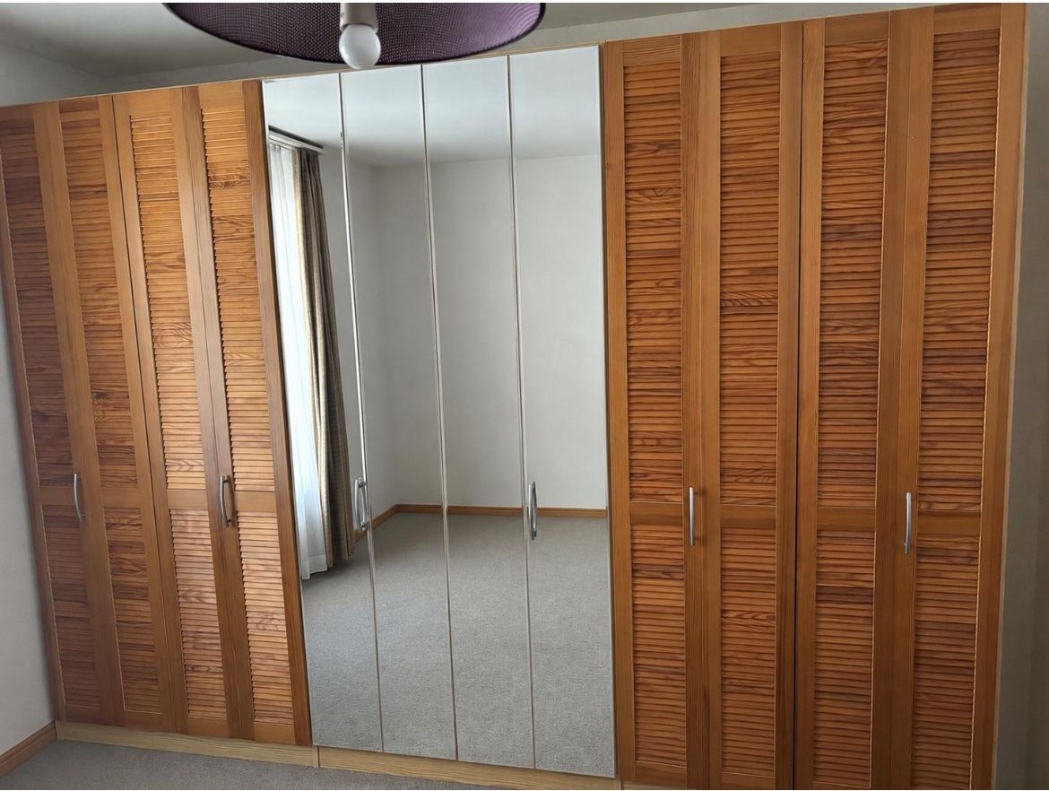 Armadi: Kleiderschrank – Usato da Immensee venduto da Shagay