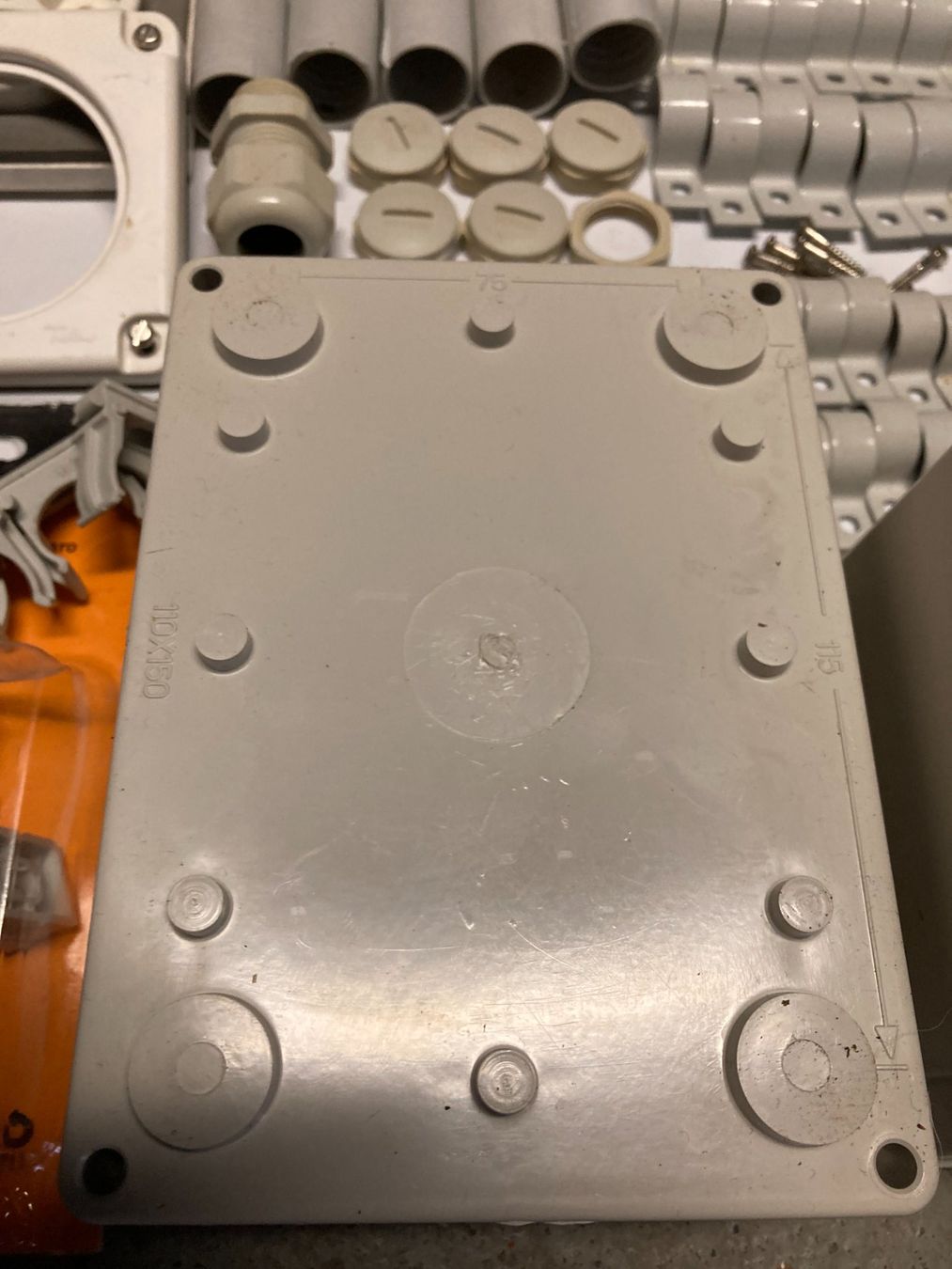 Spine: Elektroinstallationsmaterial, divers, ungebraucht – Nuovo (secondo la descrizione) da Aarau venduto da cooper05 3