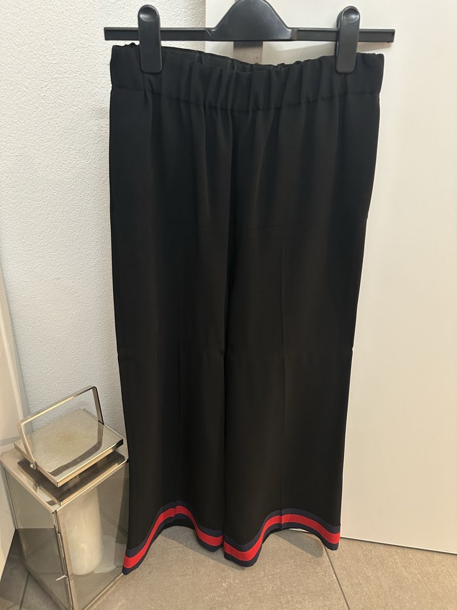 Gucci Pantaloni: Gucci Culottes Grösse 42IT (M) – Usato da Männedorf venduto da kajuar