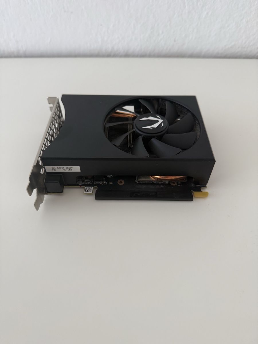 Nvidia Grafikkarten: Zotac GeForce GTX 1660Super 6GB – Gebraucht aus Würenlingen von stojoski96