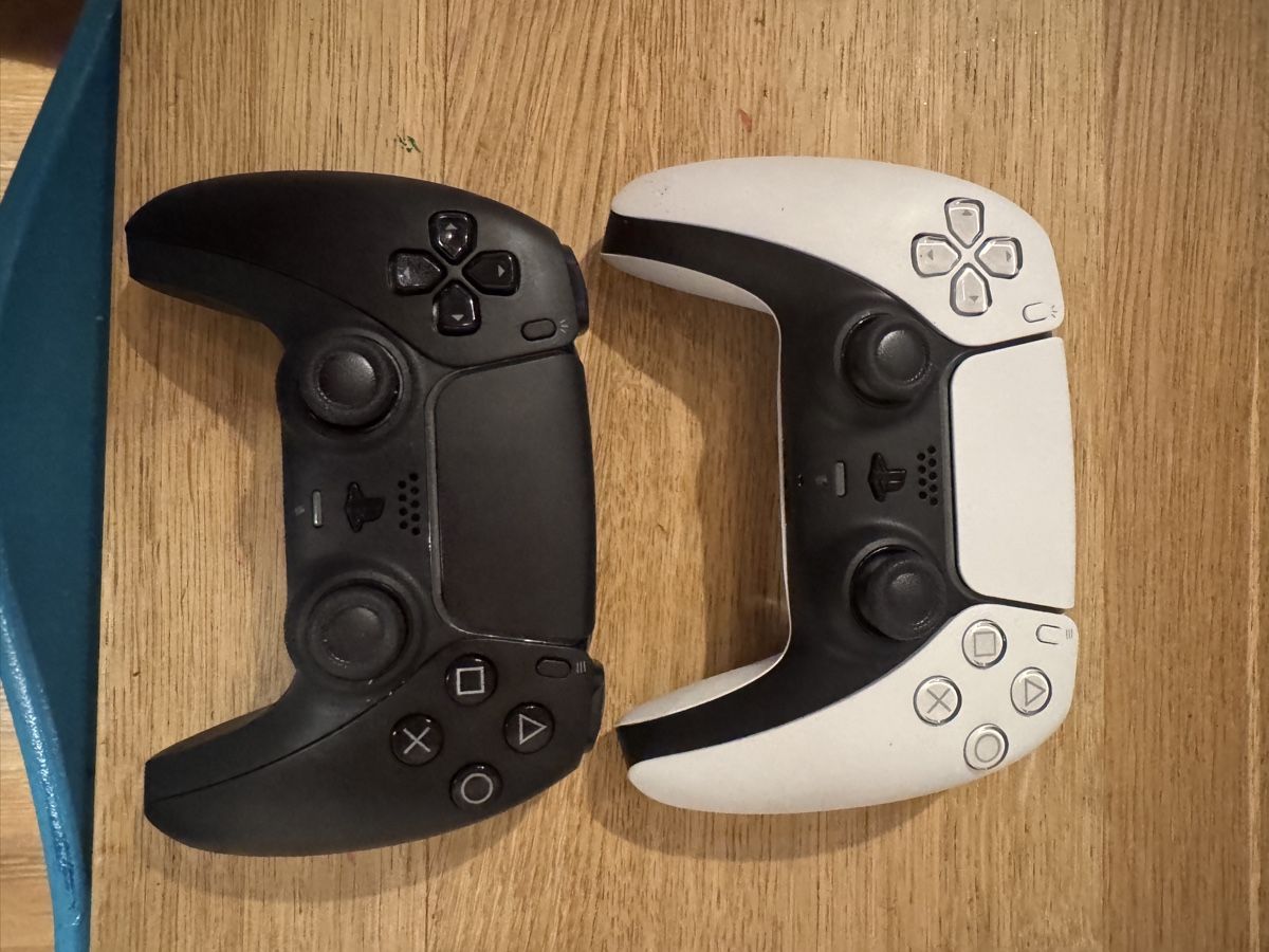 Sony Consoles: PS 5 Disc Edition  – D'occasion à Grächen par Patrick320 2