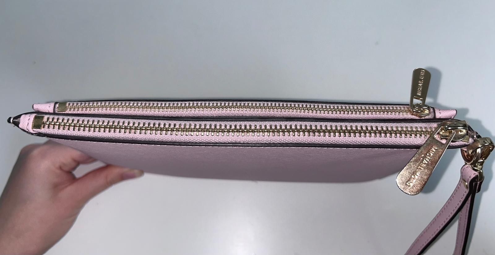Michael Kors Kindertaschen: Michael Kors - Clutch Pink Handbag – Neu (gemäss Beschreibung) aus Carona von riv_tc6y 2