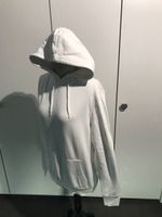 Weisser Hoodie für den Übergang, Grösse M - neuwertig!