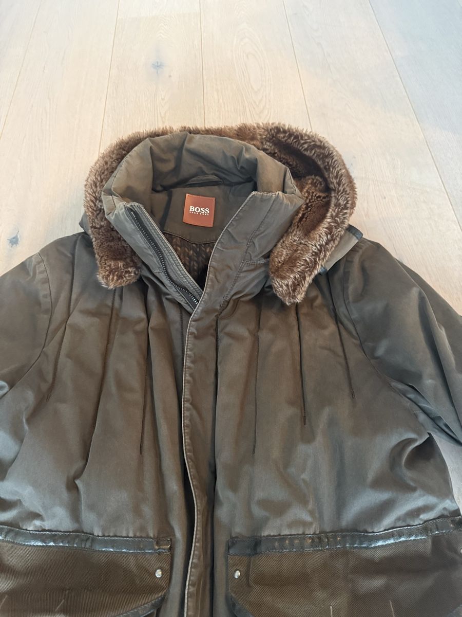Hugo Boss Giacche: HUGO BOSS Ocean Winterjacke, Khaki, Gr 50 – Usato da Brüttisellen venduto da Molemo 4