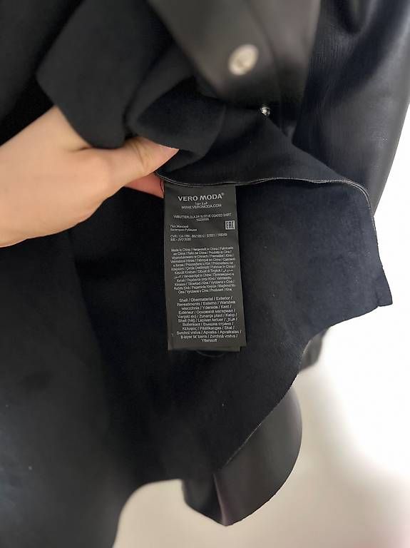 Vero Moda Giacche: Stylische Kunstlederjacke in Schwarz – Usato da Ebikon venduto da zrg_vv7h 3