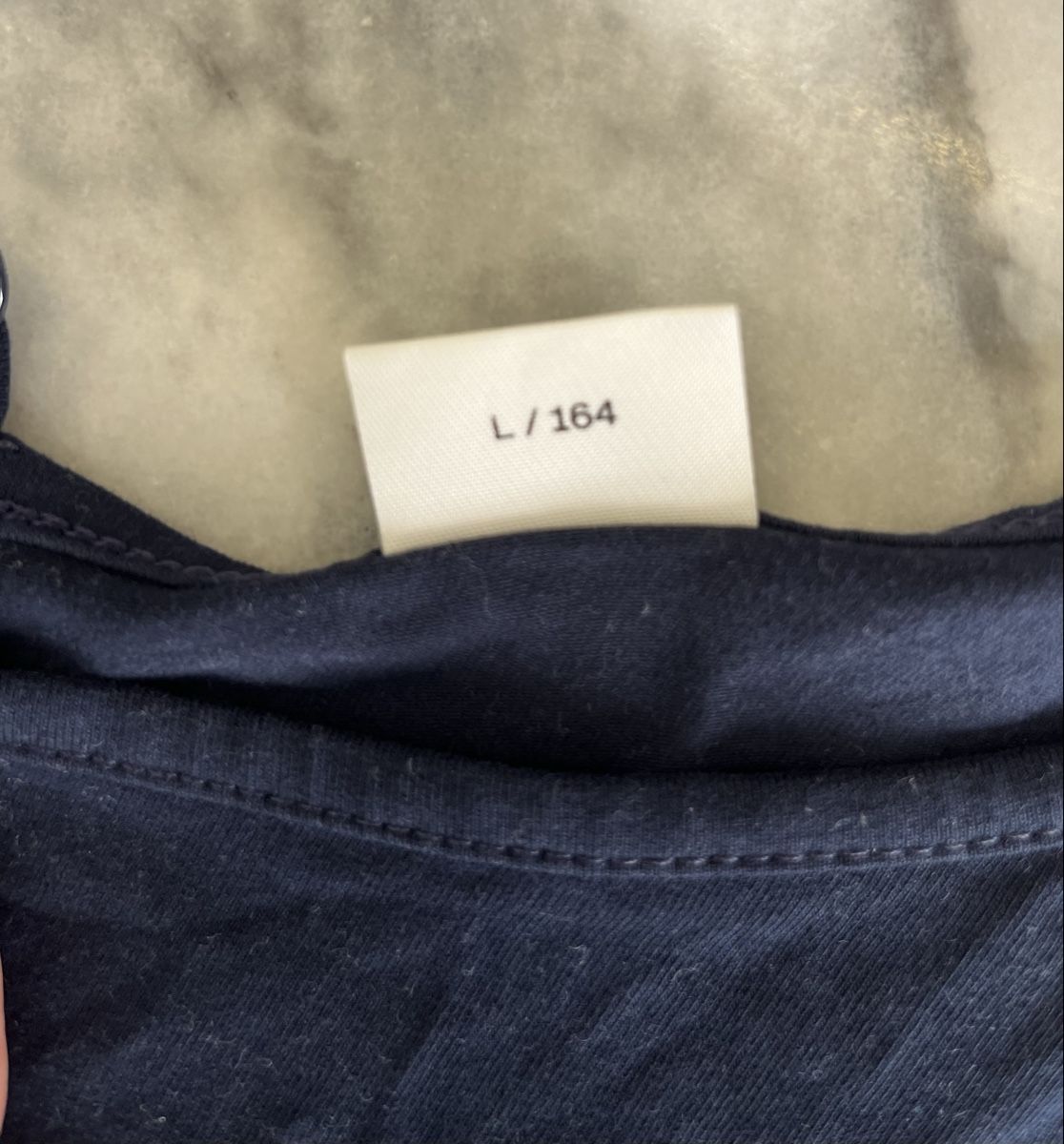 S.Oliver Top: Schickes Top s.Oliver dunkelblau Grösse 164 – Usato da Basel venduto da Lila11 2
