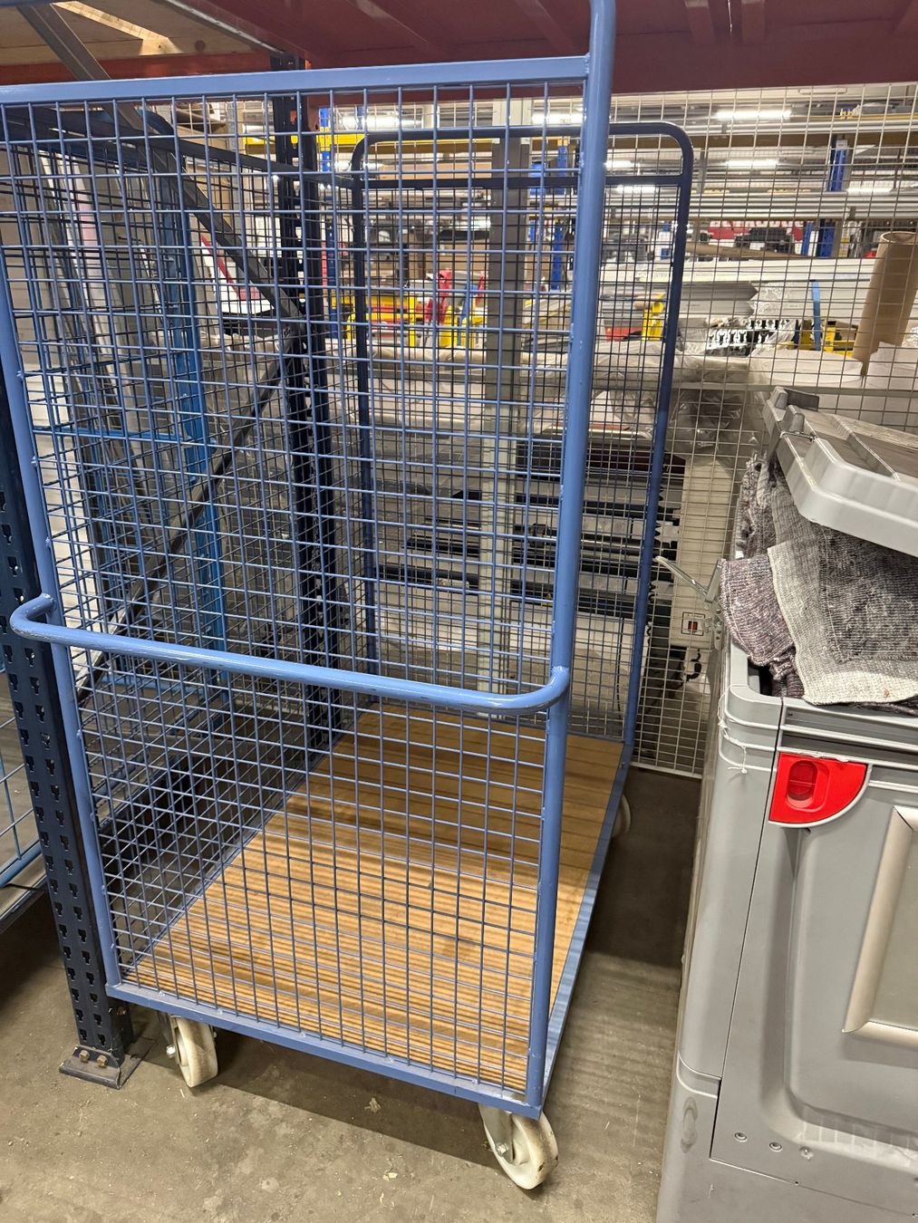 Banconi: Rollgitterwagen 120*80 cm – Usato da Basel venduto da cfr_2drj