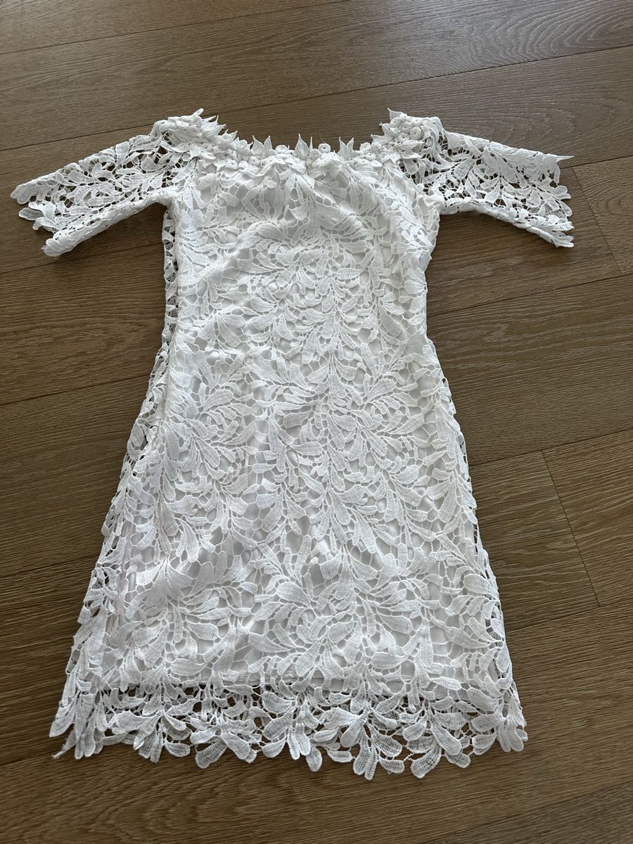Kleider: Lace dress – Neu (gemäss Beschreibung) aus Erlenbach ZH von Kevlau 1