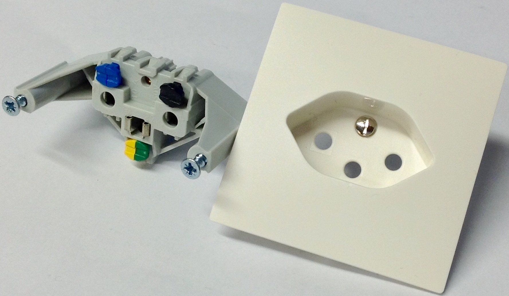 ABB Stecker: ABB WS12.TYE.0113 Sidus Steckdose T13 CH weiss – Neu (gemäss Beschreibung) aus Reinach AG von RiesenServicesGmbH
