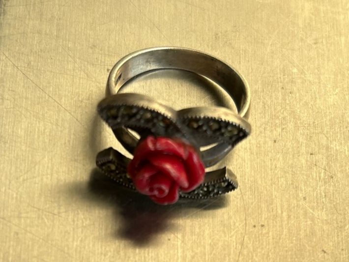 Bagues: Silberring mit roter Rose und Markasiten Gr. 58 – D'occasion à Dittingen par Bellevista 8