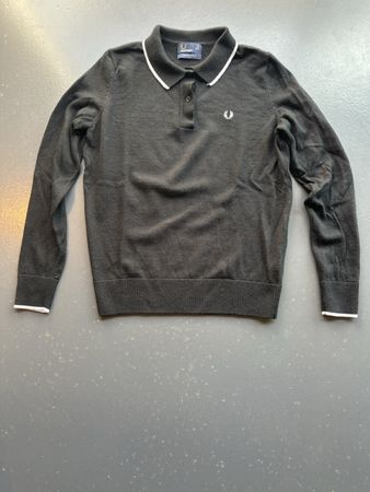 Fred Perry Polo Frauen Merinowolle schwarz Grösse 42