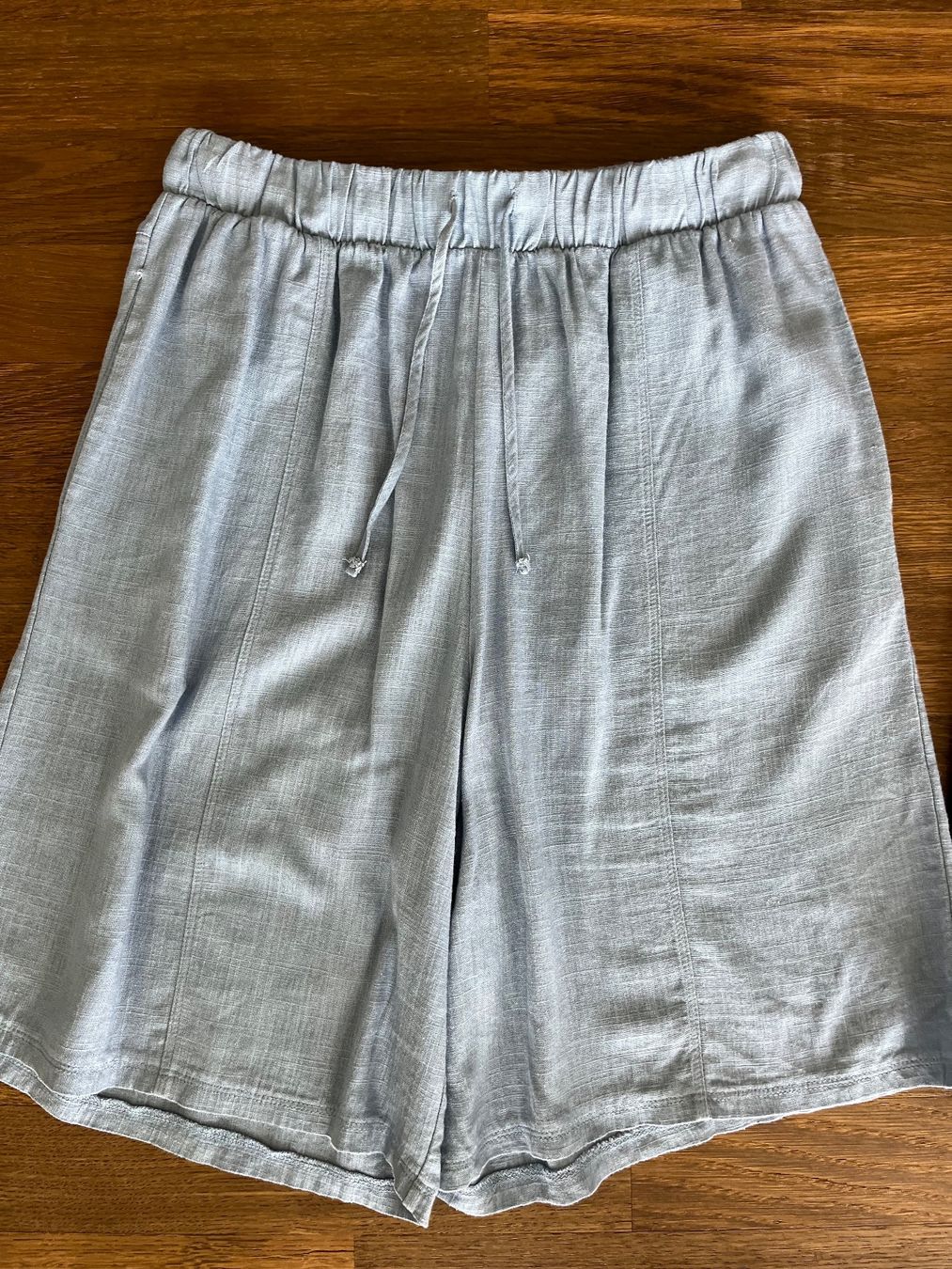 Lotti di vestiti: Kleiderpaket 2 Shorts H&M Grösse M – Nuovo (secondo la descrizione) da Zollikofen venduto da spunk65 1