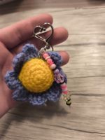 Porte-clés / charm sac fleur au crochet avec perles