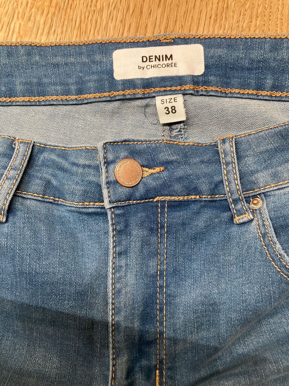 Jeans: Damen Blue Jeans Gr. 38 – Nuovo (secondo la descrizione) da Weiningen ZH venduto da Samsonite7 2