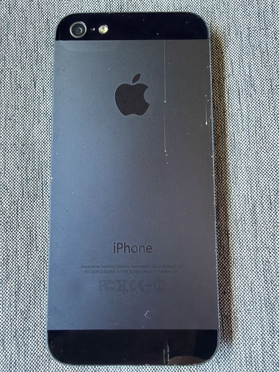 Apple Telefoni cellulari / Smartphones: iPhone 5 - 16 GB - noir  – Usato da Troinex venduto da Tschoop 1