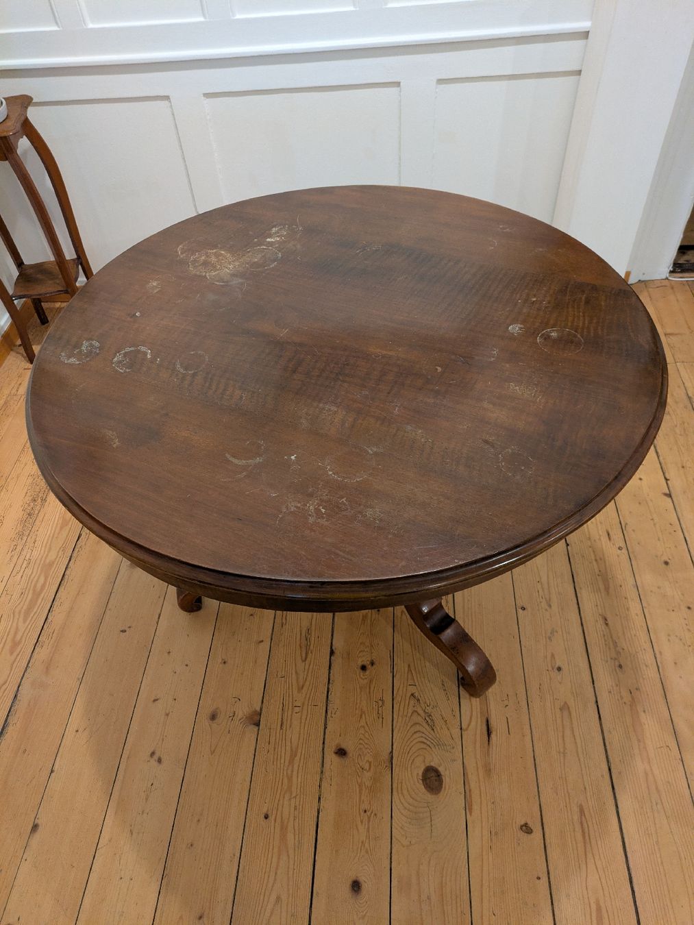 Tables: Esstisch rund – D'occasion à Ostermundigen par geri1412 1