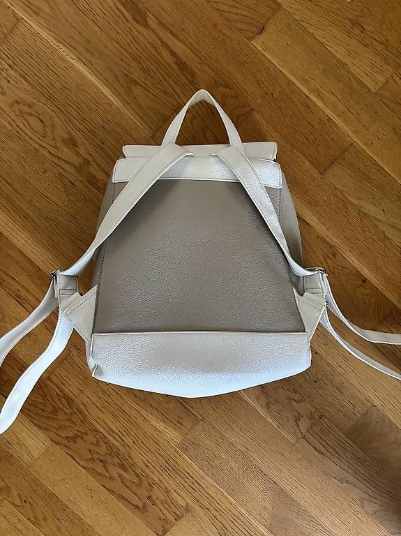 Rucksäcke: Rucksack – Neu und originalverpackt aus Thun von gra_smj6 1