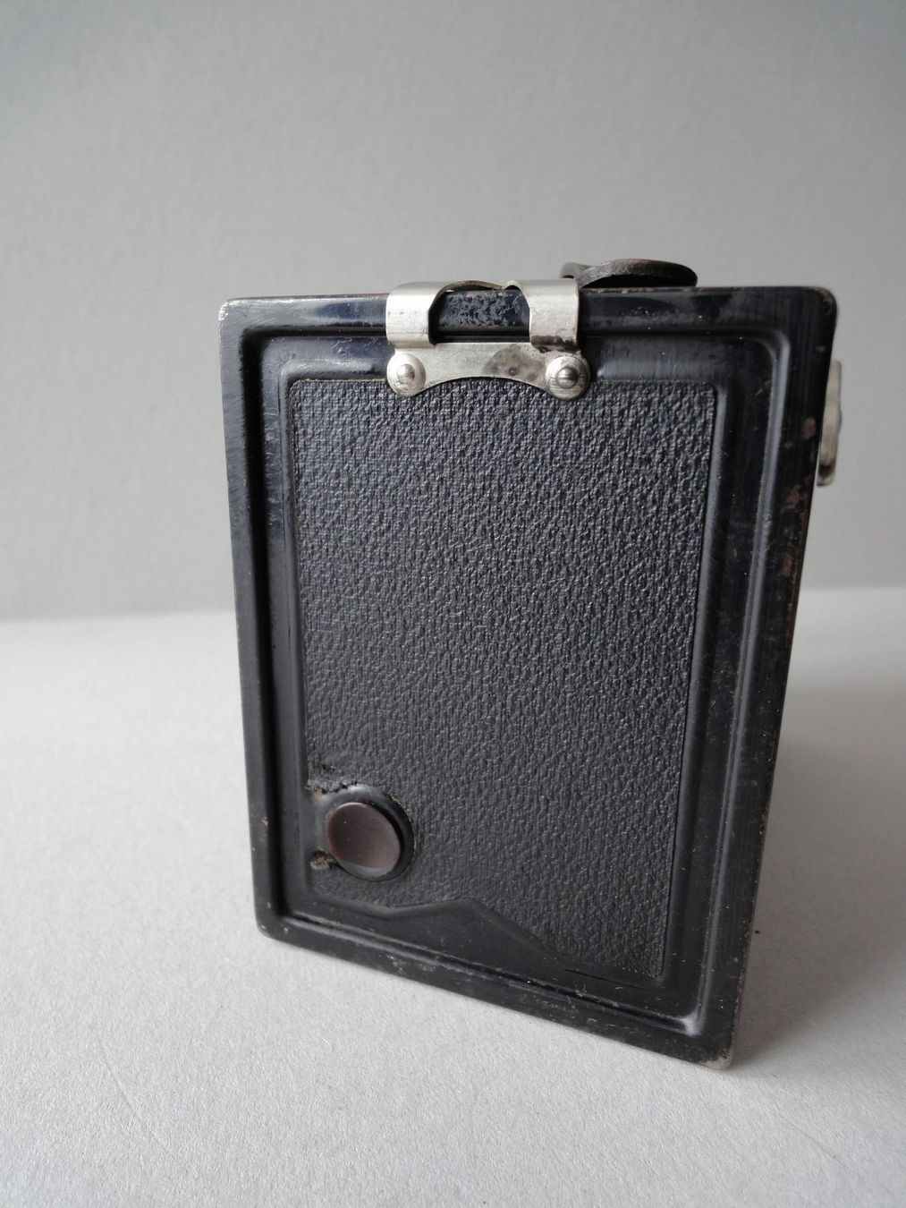 Agfa Appareil photo: Alte Kamera - Agfa Box mit Ledertasche – D'occasion à Chur par omonia 3