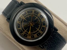 Swiss Made Armbanduhr mit "Sternenzifferblatt"