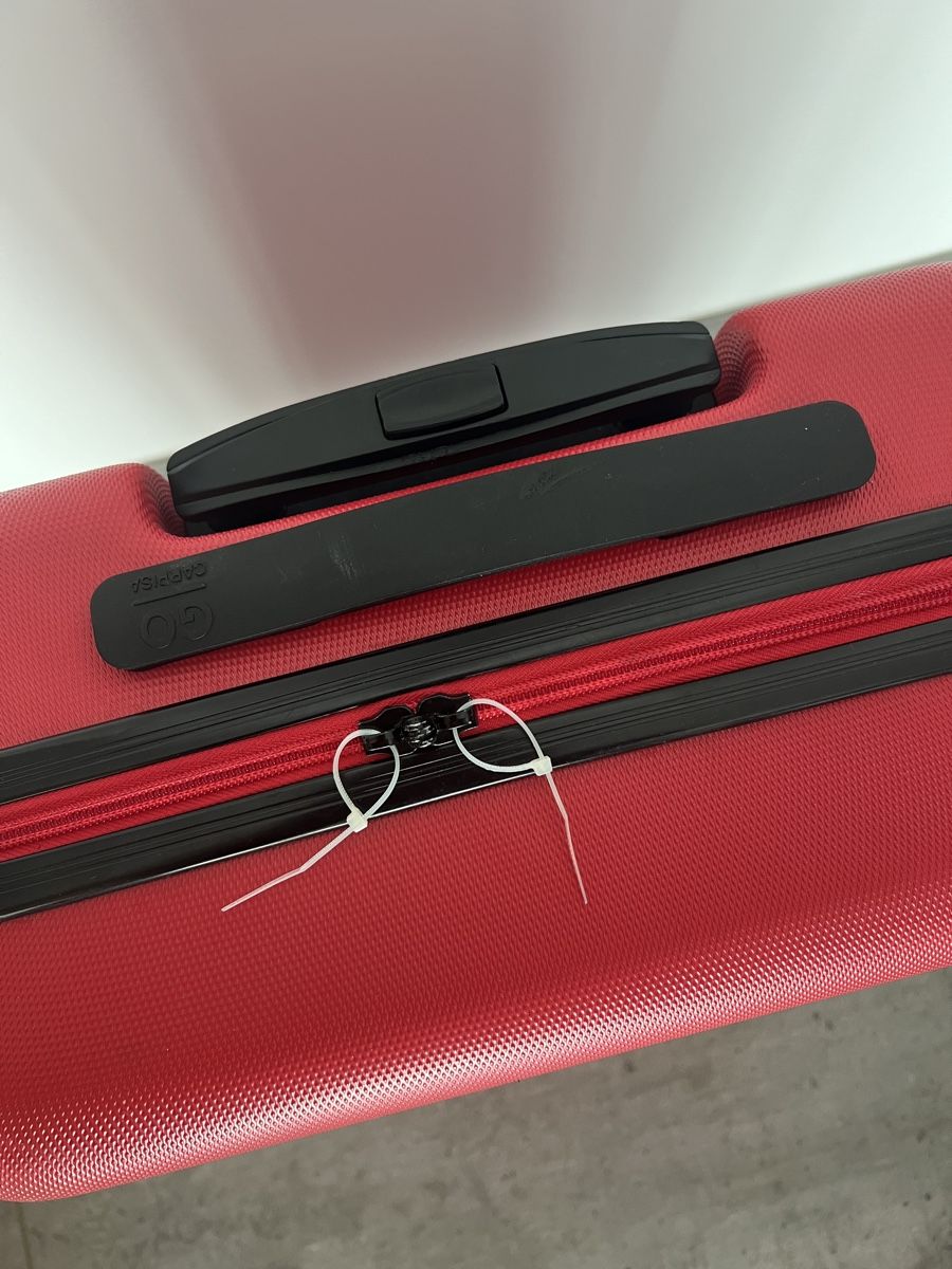 Valigie: Carpisa Cabin Red Trolly – Usato da Cama venduto da UnleashdByAna 1