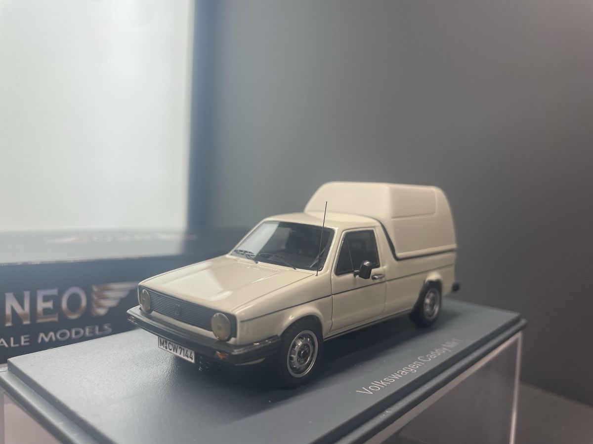 Volkswagen Modellini d'auto: Vw Caddy by Neo 1/43 – Nuovo e nell'imballaggio originale da Paradiso venduto da jovica1987 3