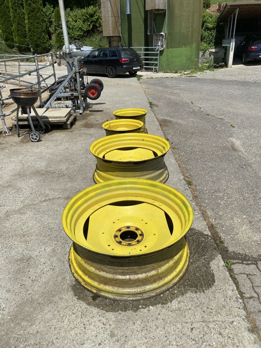 John Deere Trattori: John Deere Felgen – Usato da Pfaffnau venduto da jan_hodu