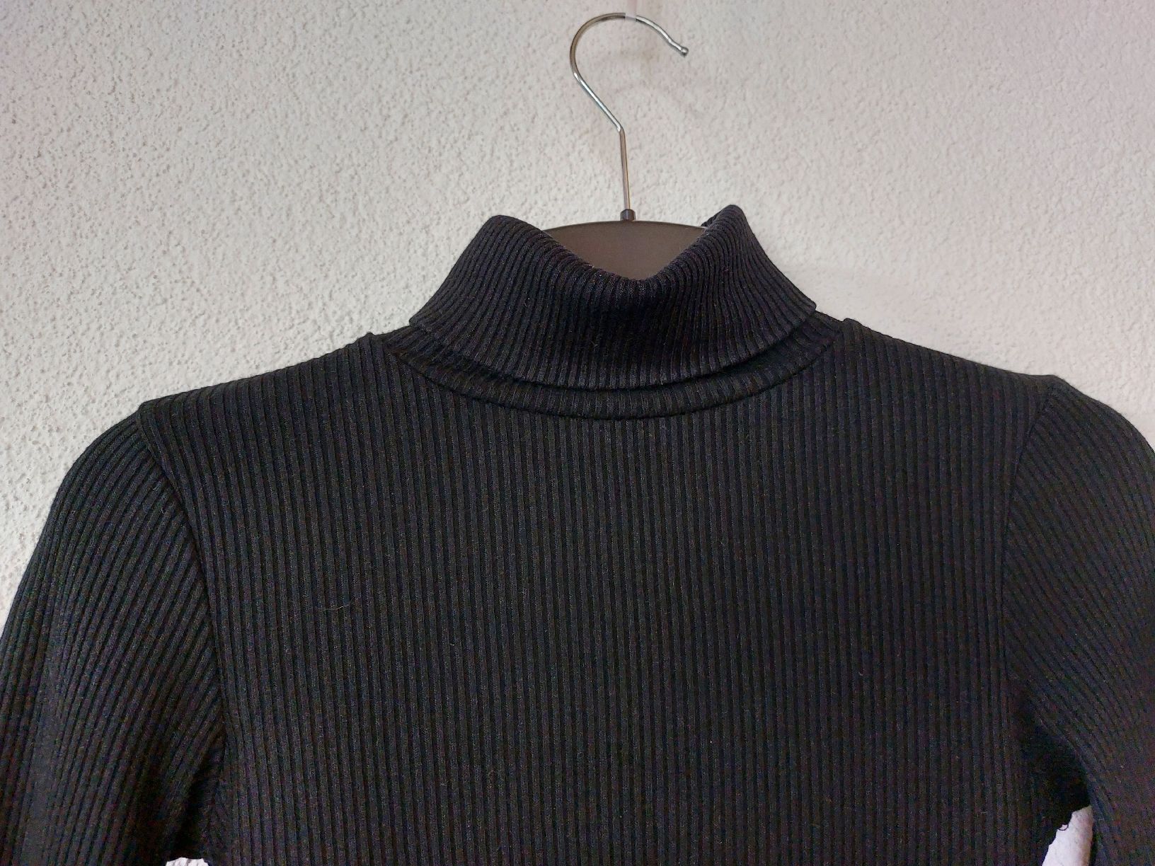 Pullover & Sweatshirts: Damen Rollkragen Pullover  – Gebraucht aus Effingen von roe_7mb7 1