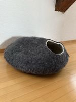 Kuschelige Katzenhöhle aus Filz – ideal für den Winter!
