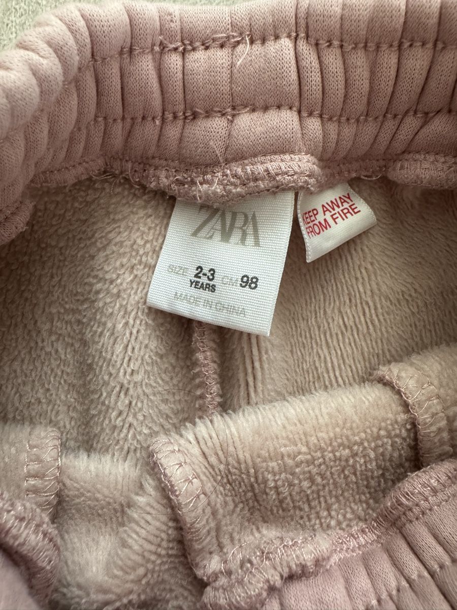 Zara Pantaloni: Hose Zara Rosa Grösse 98  – Usato da Galgenen venduto da Vintluxe 1