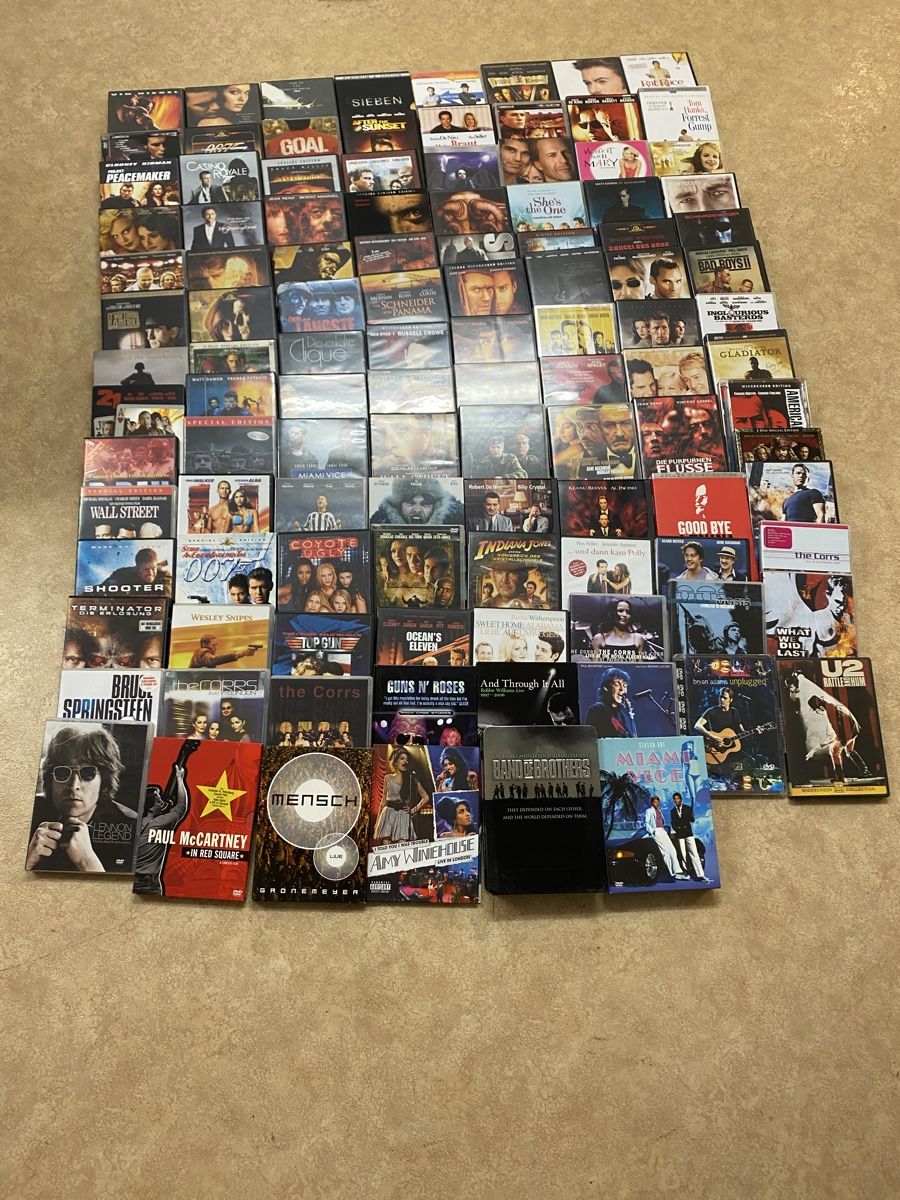 Tutti i DVDs: DVD Sammlung ca. 171 Flime – Usato da Watt venduto da uncleGuilly
