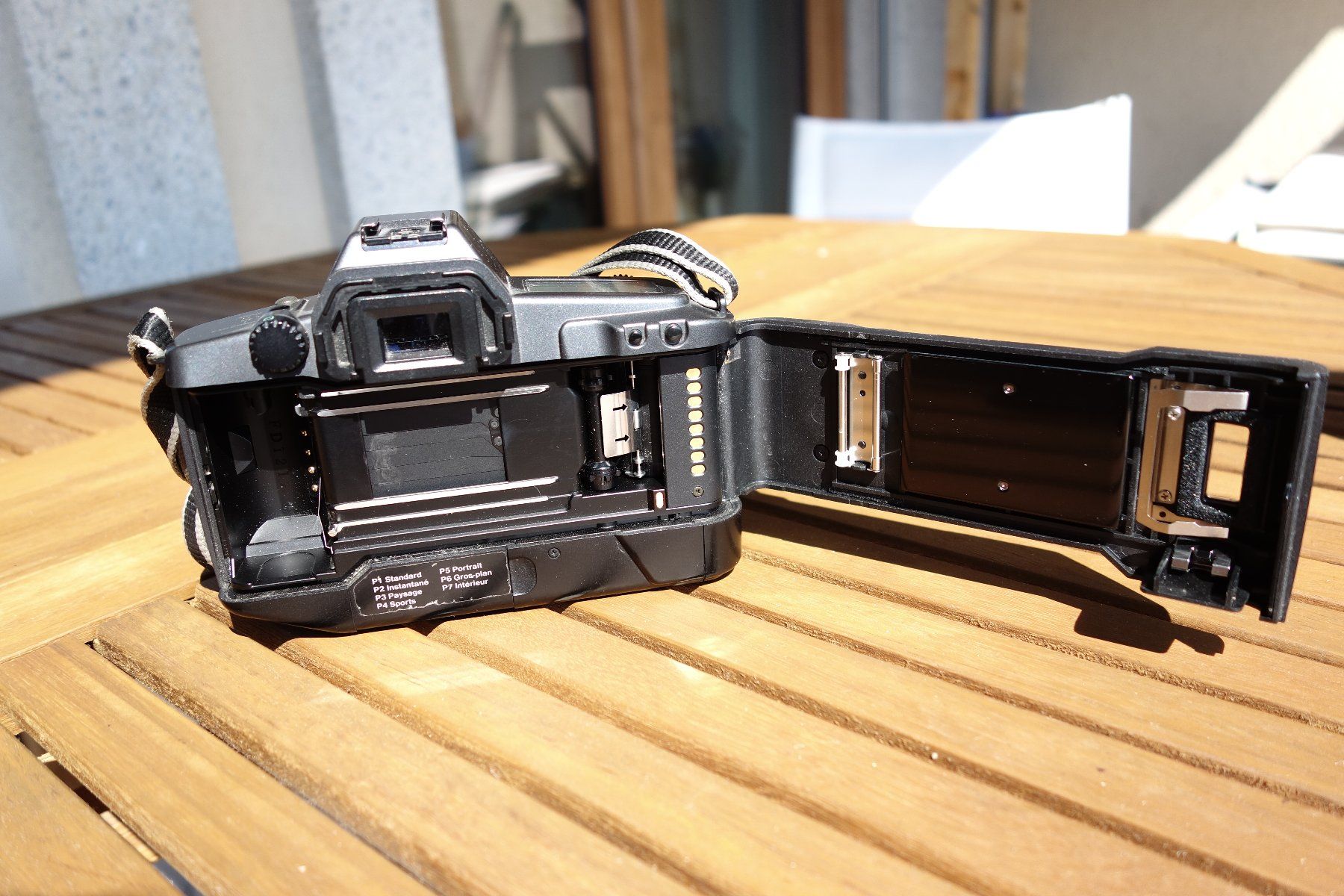 Canon Appareil photo: Lot Canon EOS 30V & Canon EOS 600 + accessoires – D'occasion à La Rippe par Kopernic 9