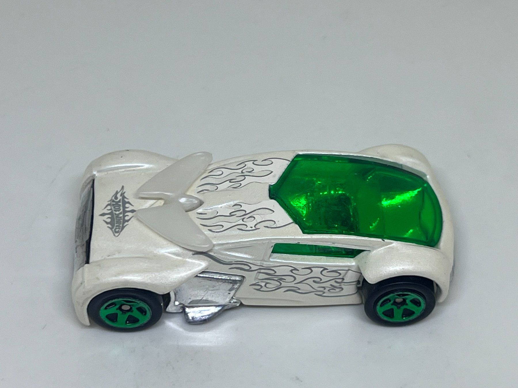 Hot Wheels Modellini d'auto: Hot Wheels Phantom Racer #564 – Usato da Wildegg venduto da LaaBoutique 1