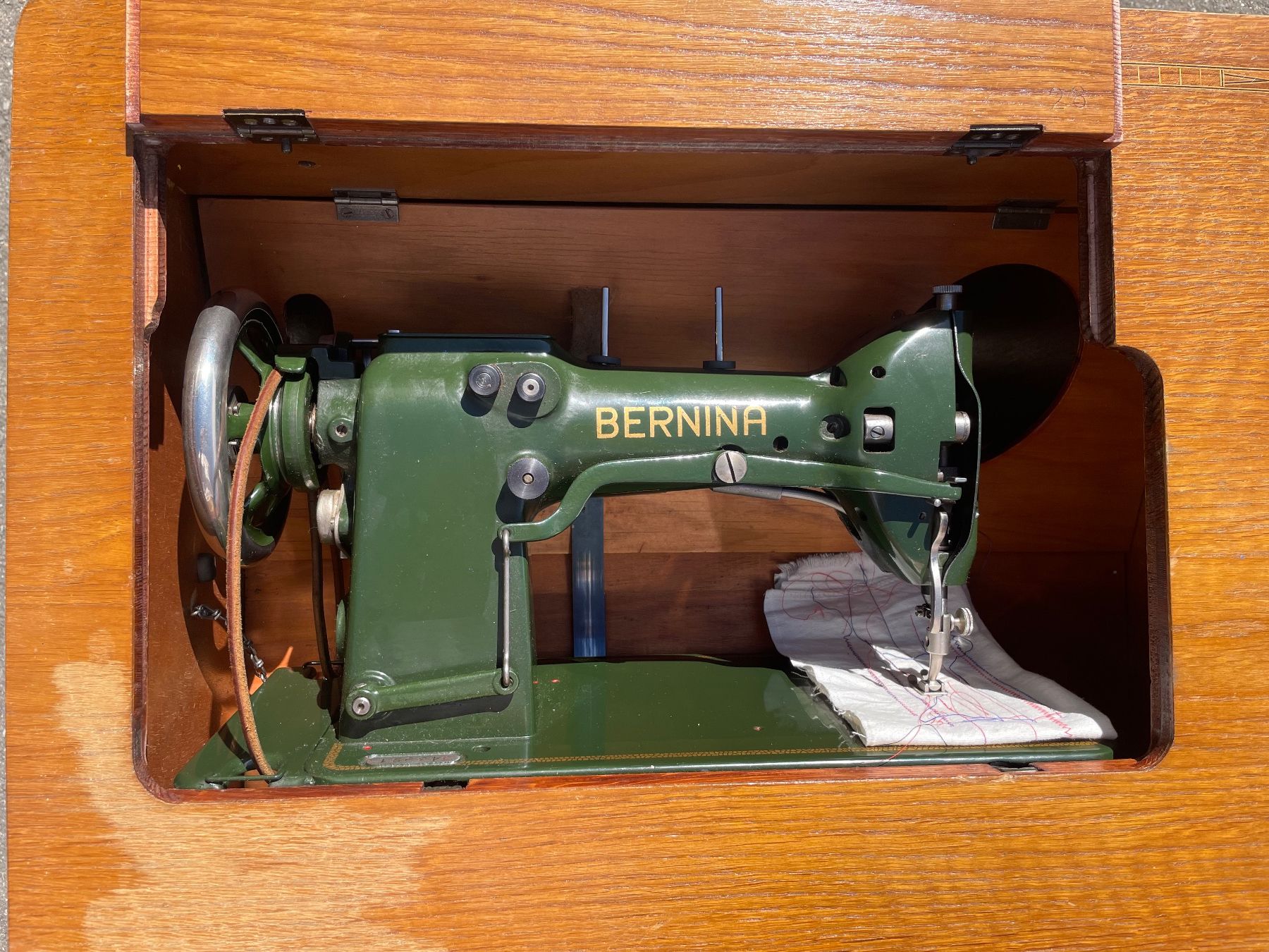 Bernina Nähmaschinen: Nähmaschine Bernina KL117 – Gebraucht aus Rupperswil von Sunnyhill 4