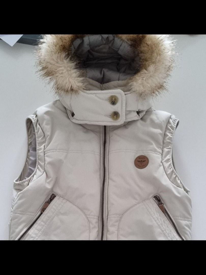 Bench Gilets & Westen: Gilet Bench – Gebraucht aus Meggen von nixentrixen