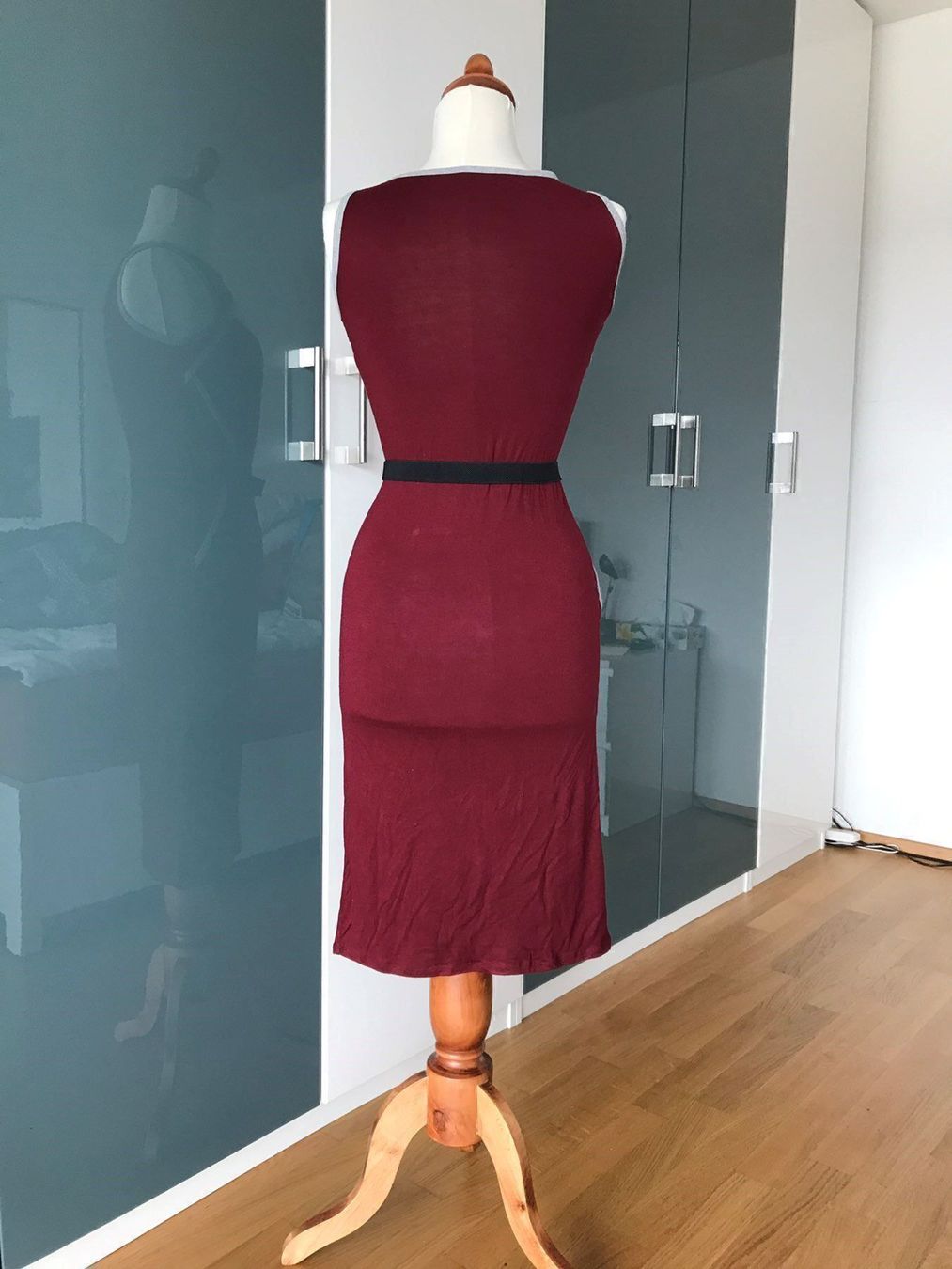 Kleider: Elastisches dünne Kleid für  M/38 – Gebraucht aus Duebendorf von Alexandertreyer 1