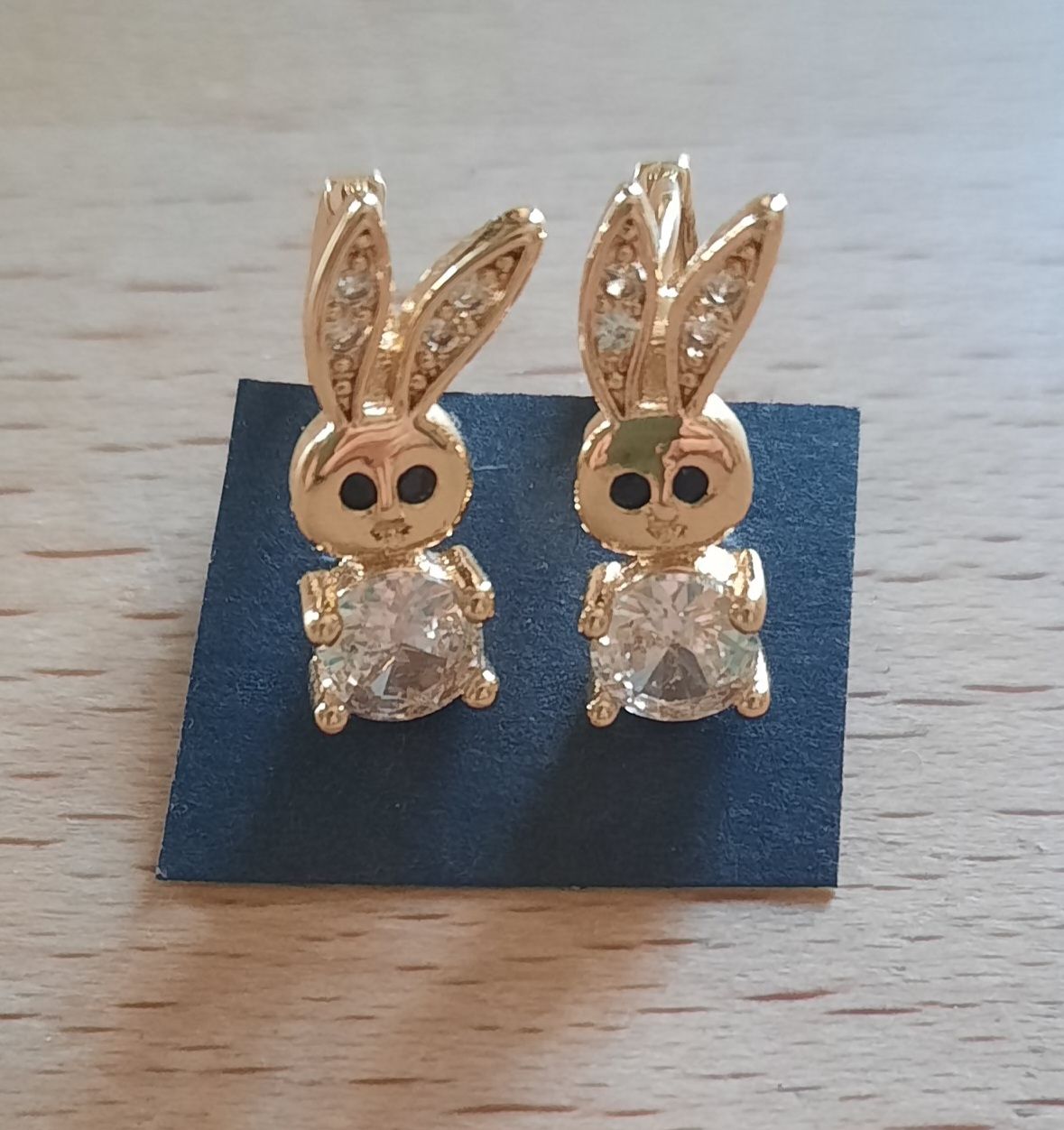 Orecchini pendenti & Orecchini a lobo: Ohrstecker Häschen goldfarbig – Nuovo (secondo la descrizione) da Uster venduto da sista-esta