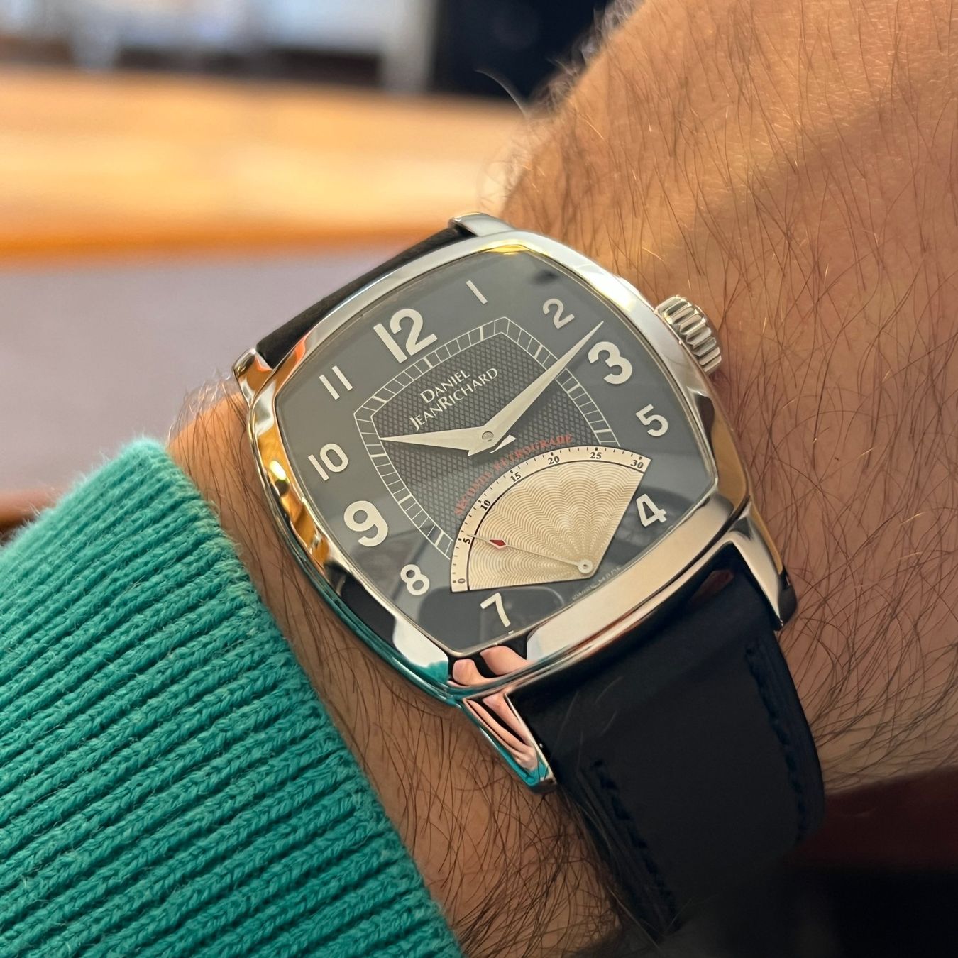 Orologi: Daniel JeanRichard TV Screen Retrograde Seconds 45006 – Usato da Carouge GE venduto da Watchaser 3
