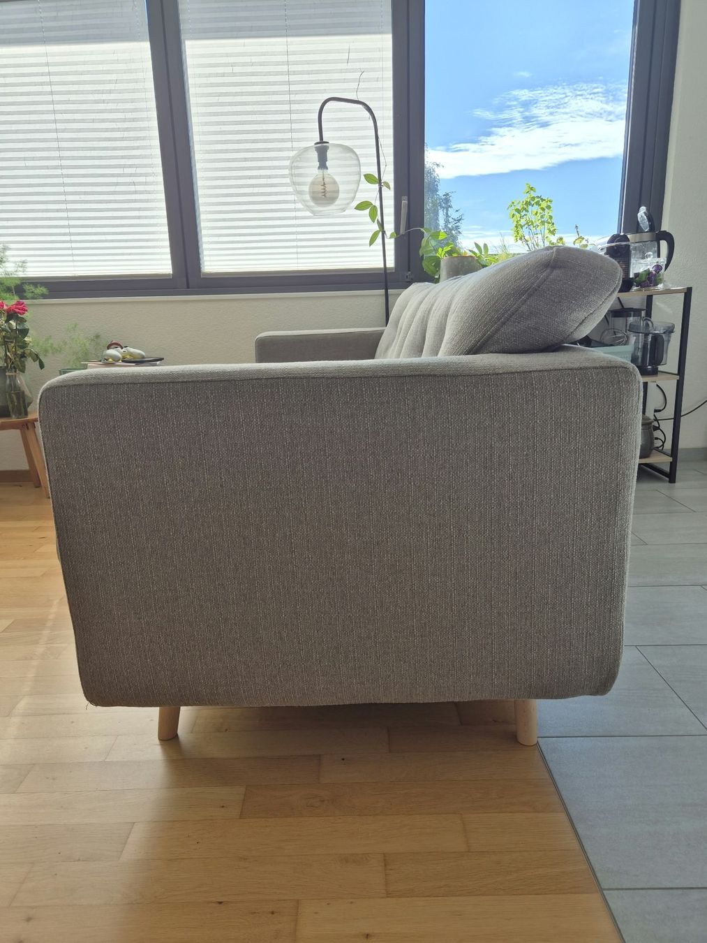 Conforama Divani: Bequemes Sofa in gutem Zustand – Usato da Grossaffoltern venduto da mic_2c67 3