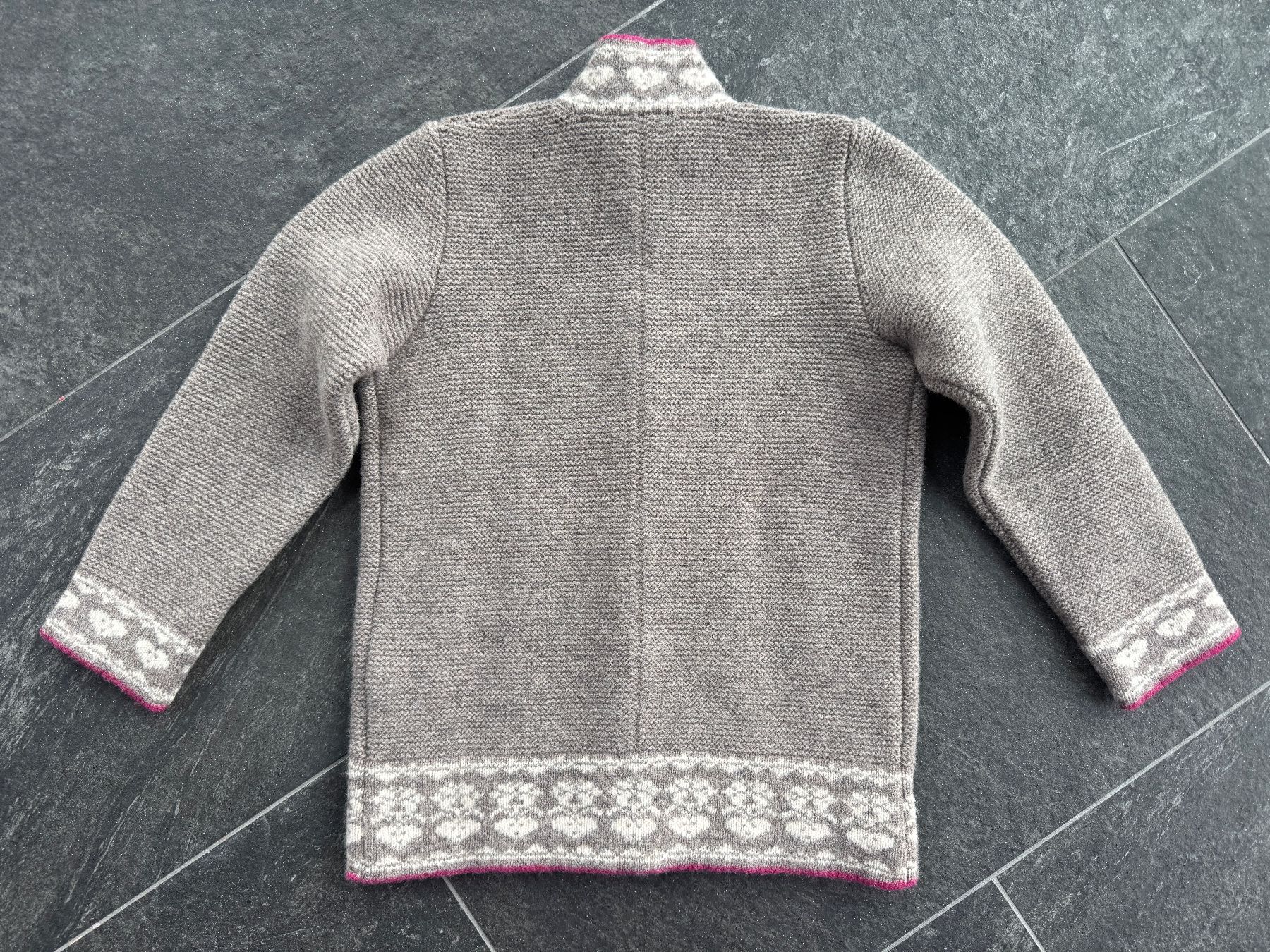 Jacken & Mäntel: Gössl Strickjacke beige, Grösse 116 – Neu (gemäss Beschreibung) aus Pontresina von cumprerevender 1