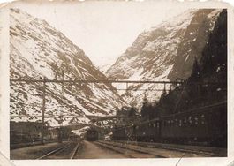 Göschenen UR Bahnhof der Gotthardbahn foto 8 x 6