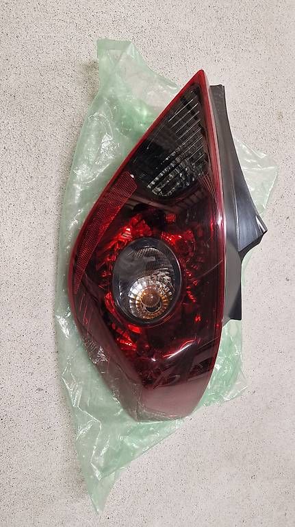 Alle Autoersatzteile: Heckleuchte Opel Corsa D OPC  – Gebraucht aus Hindelbank von Ghost_11 2