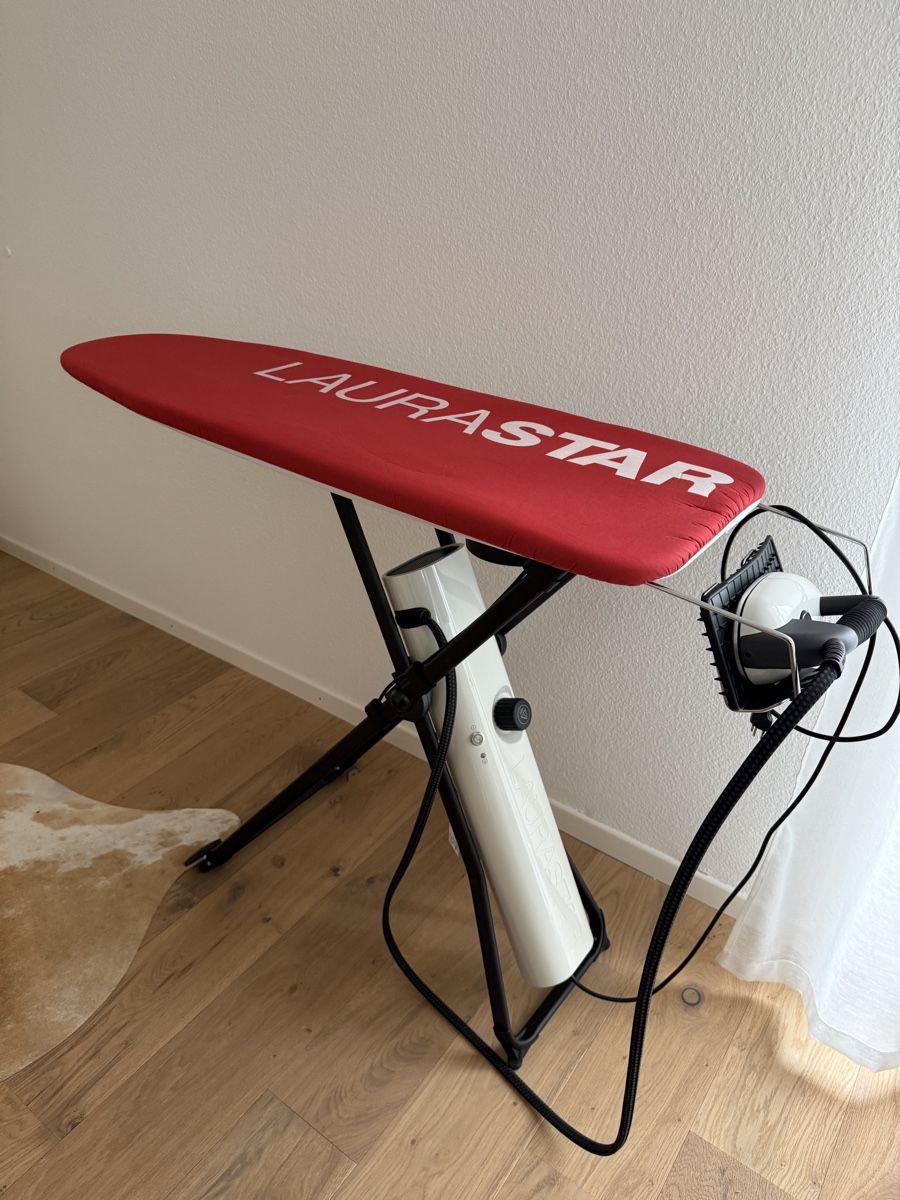 Laurastar Ferri da stiro: Laurastar GO+ Bügelsystem – Usato da Gossau SG venduto da Dezon 2