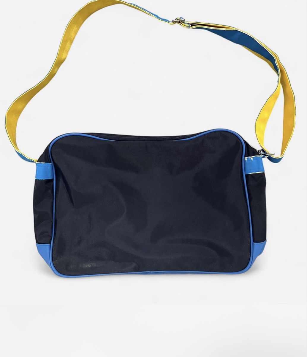 Adidas Taschen: Adidas Tasche Vintage – Gebraucht aus Gipf-Oberfrick von Sloth_1 1