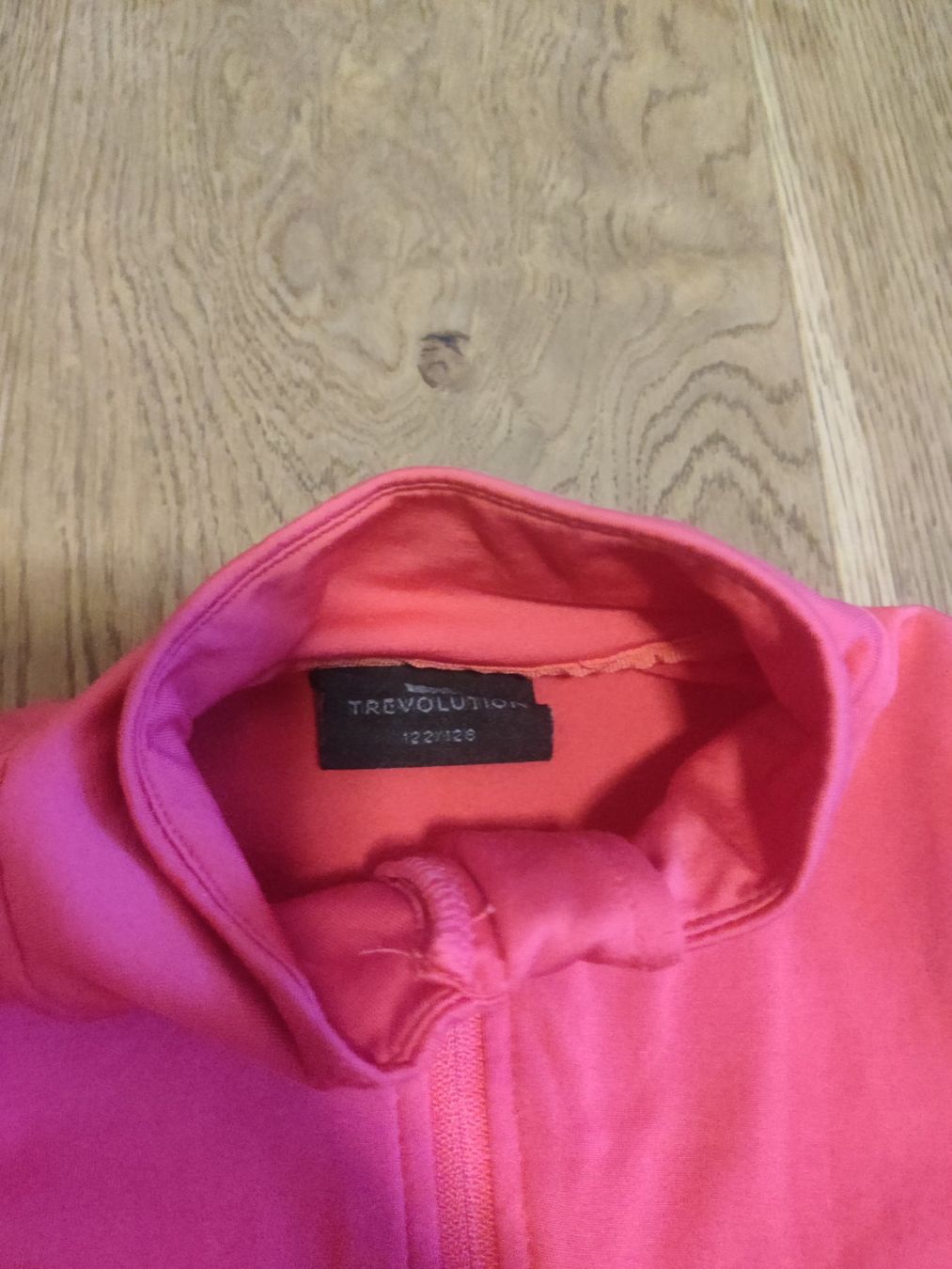 Pullover & Sweatshirts: Trevolution sweatshirt Gr.128 – Gebraucht aus Ostermundigen von Louhdezd 2